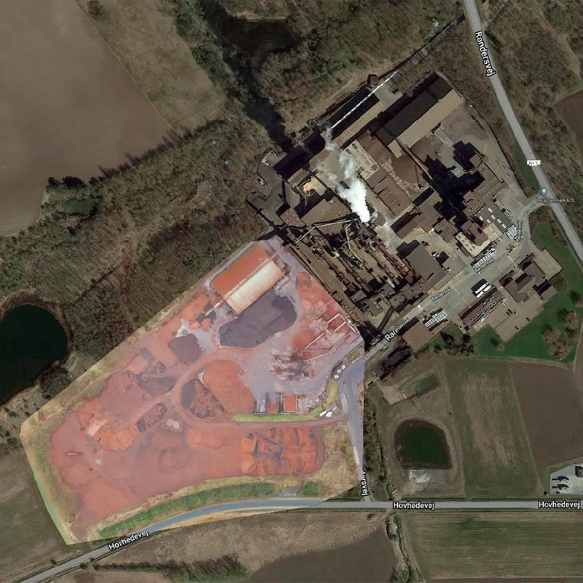 Ortofoto og opmåling fra luften over industriområde med markeret areal